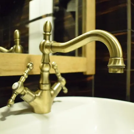 Dunja -ski Skola Apartman *